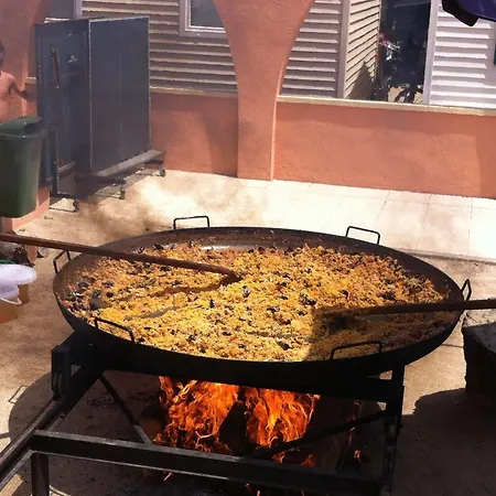 ホテル El Camell
